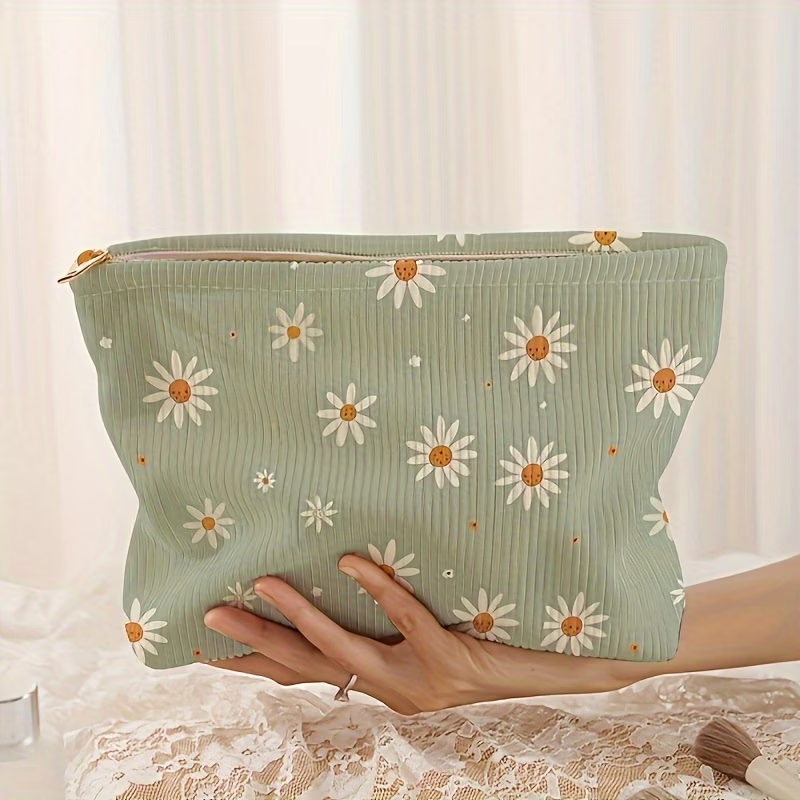 Daisy Print Cosmetics Bag